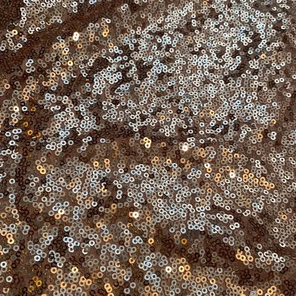 Pink sequence one piece - Picture 3 of 4